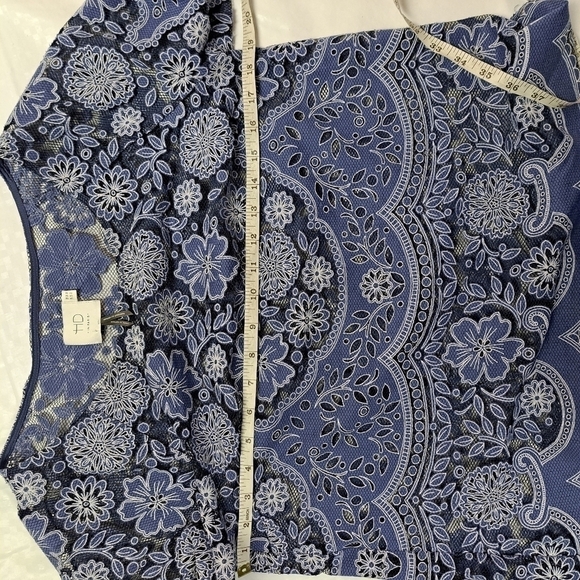 ANTHROPOLOGIE HD in Paris Montmartre Peasant Lace Boho Top - Picture 9 of 10